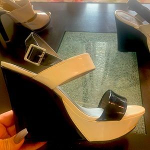 Guess wedges in Great condition